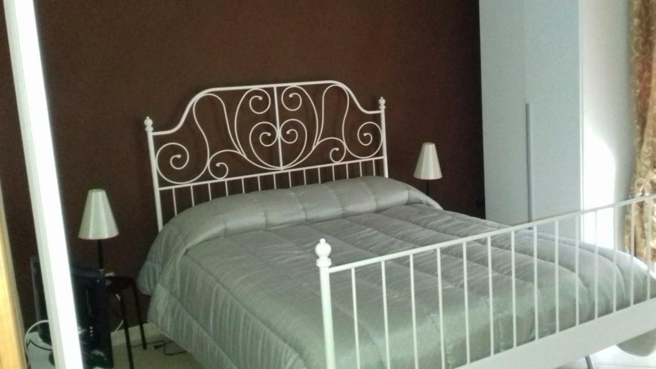 Bed and Breakfast Casa Family & Friends à Salernes Extérieur photo